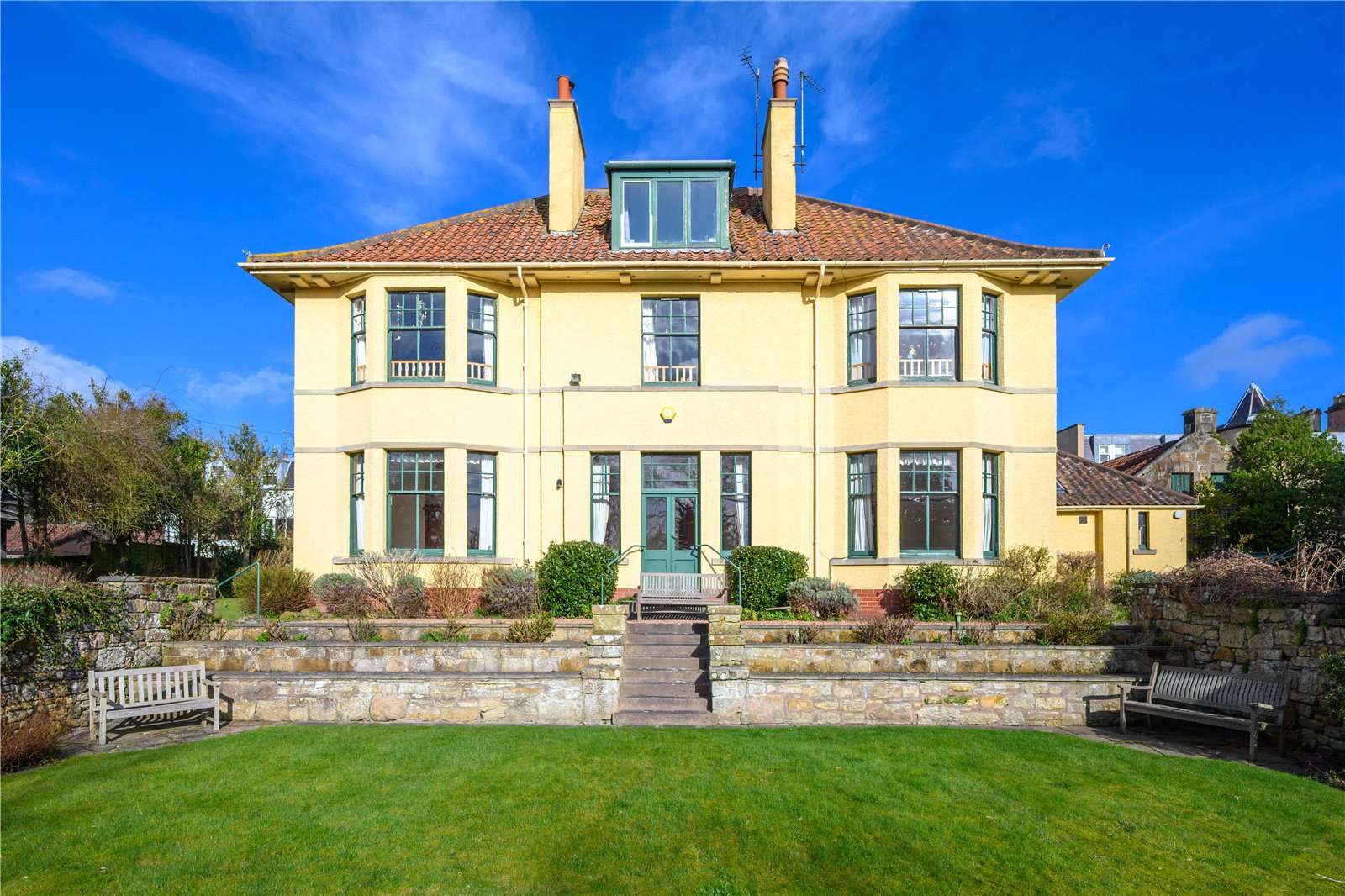 Lower Chagford, 60 Argyle Street, St. Andrews, Fife, KY16 9BU