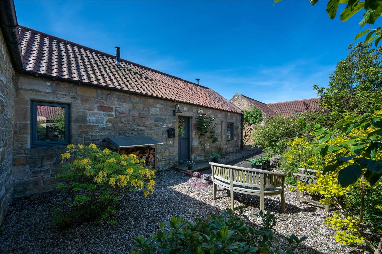 Hillhouse Farm Steadings, Linlithgow, West Lothian, EH49 6PL | 財產待售| 第一太平戴維斯