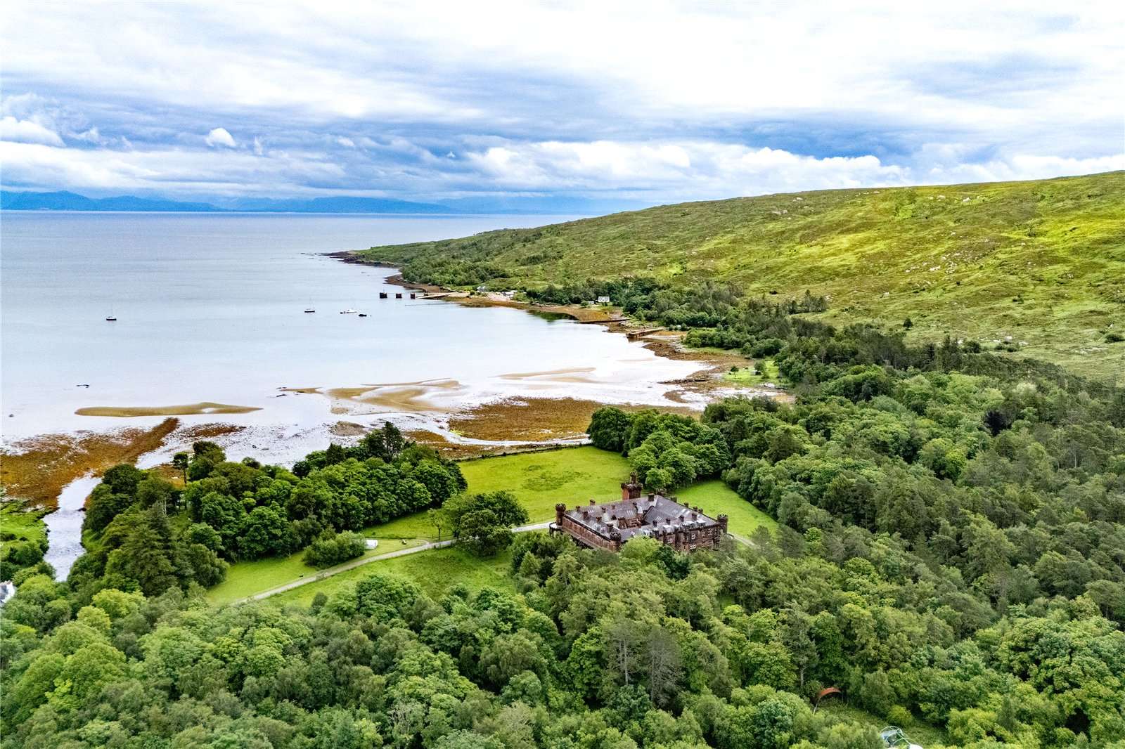 Castle / Chateaux for Sale in Isle of Rum, UK