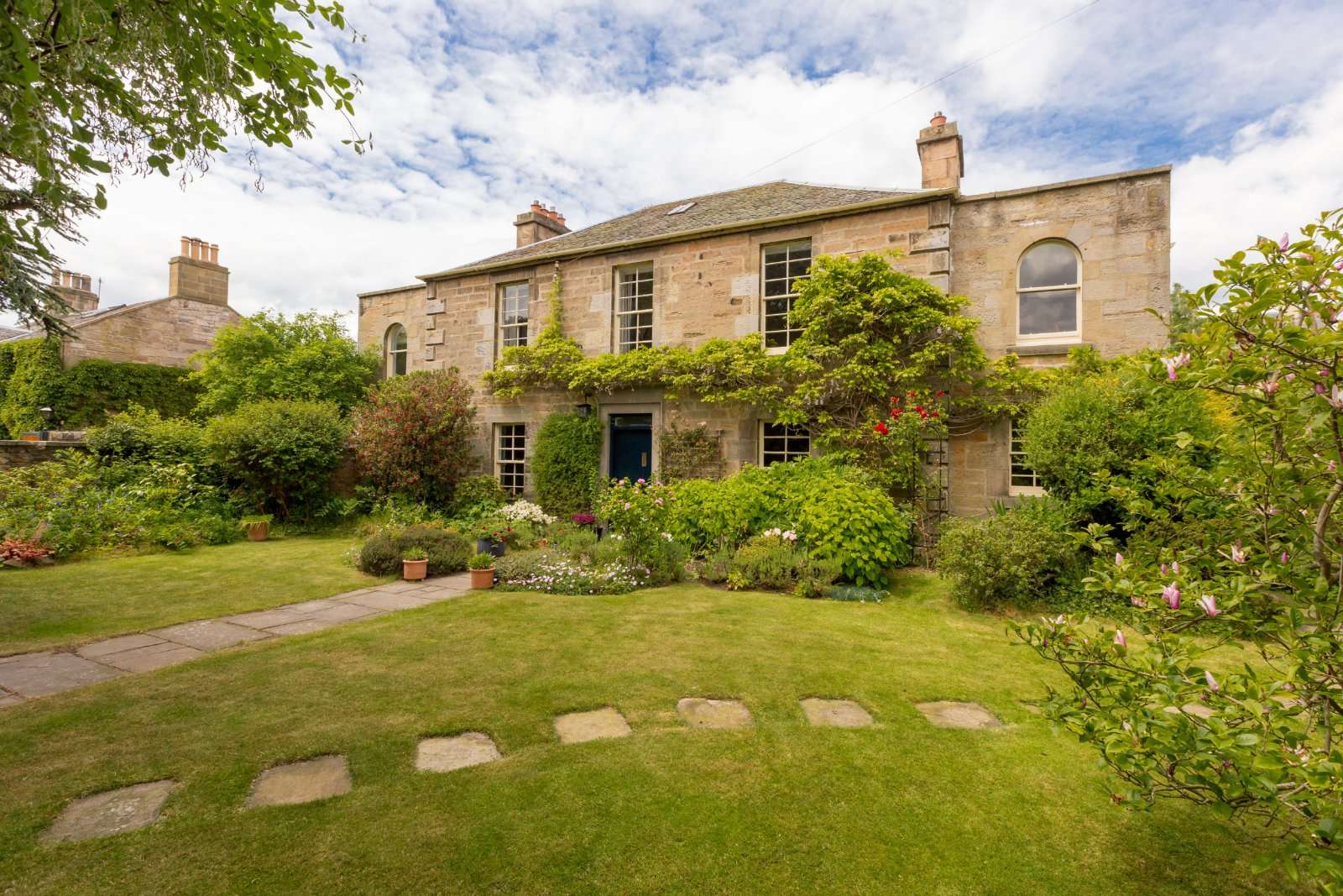 Lanark Road, Juniper Green, Midlothian, EH14 5DH Property for sale