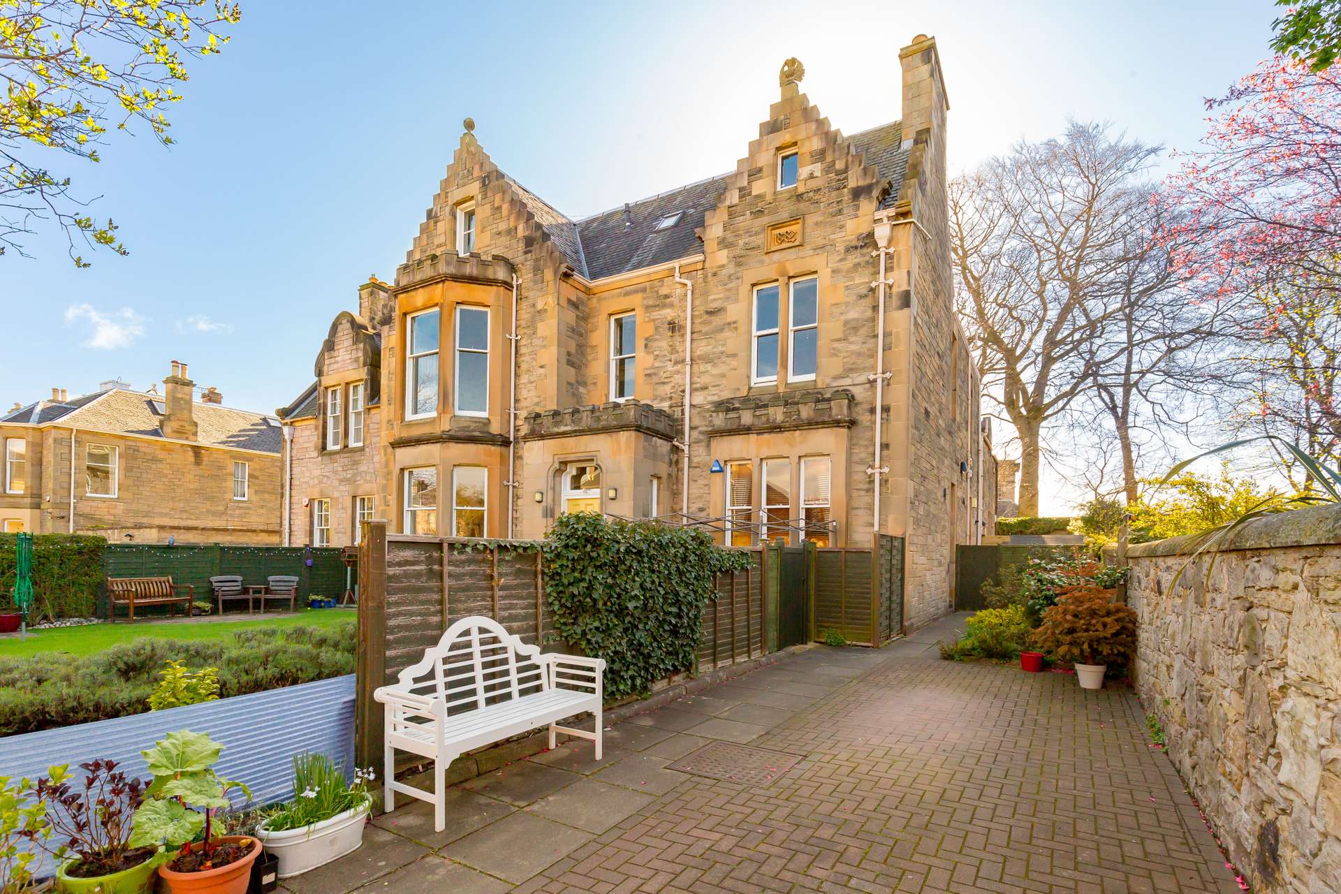 11e/1 Ravelston Park, Ravelston, Edinburgh, EH4 3DX Property for sale
