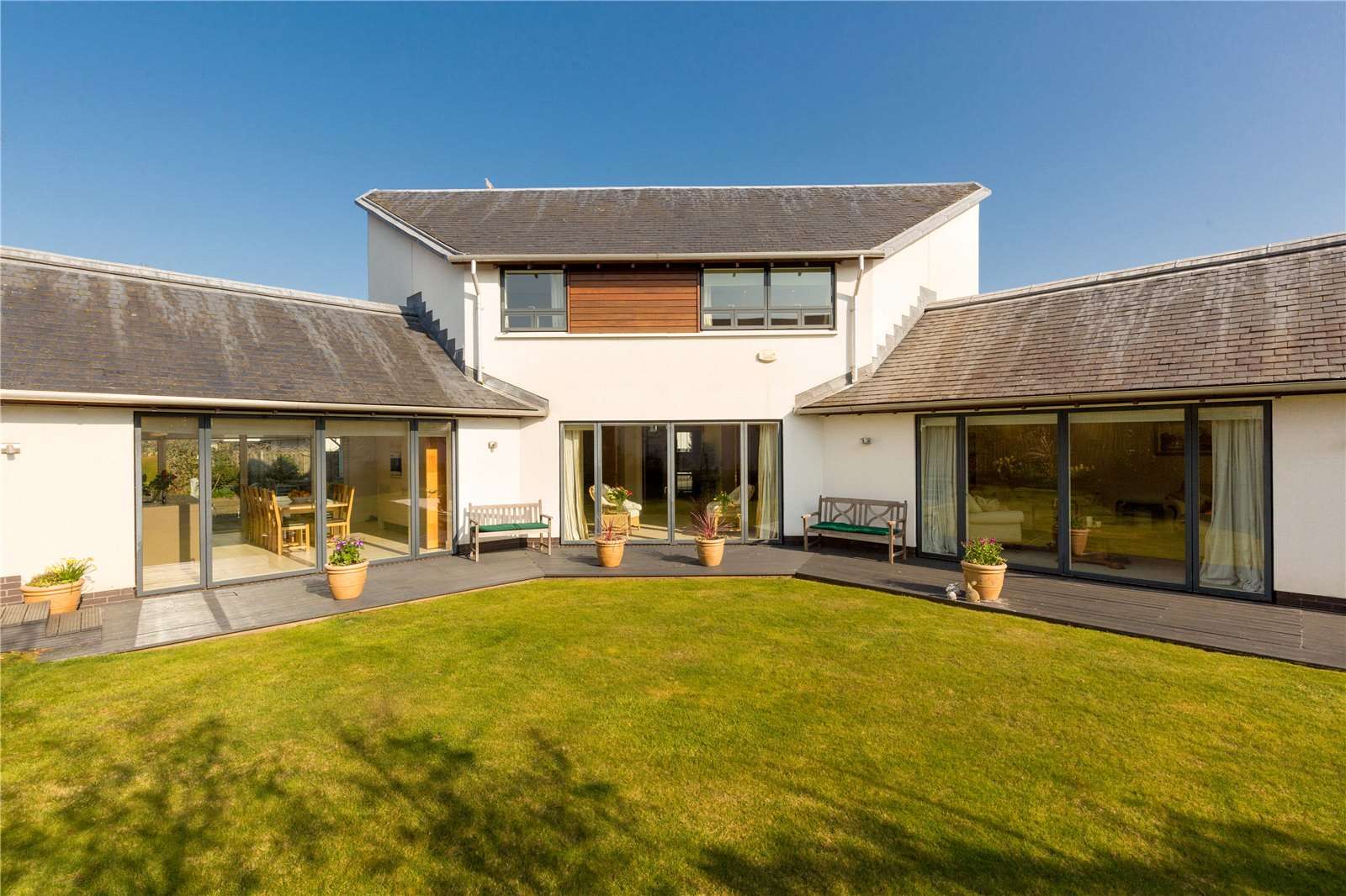 Savills Brighouse Park Gait, Edinburgh, EH4 6QT Bất động sản để bán