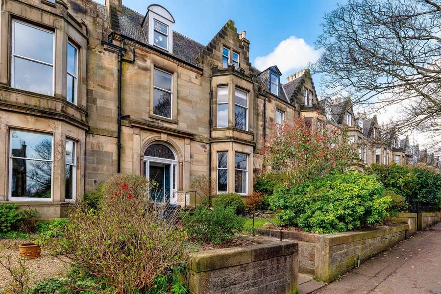 10/2 Murrayfield Avenue, Murrayfield, Edinburgh, EH12 6AX Property