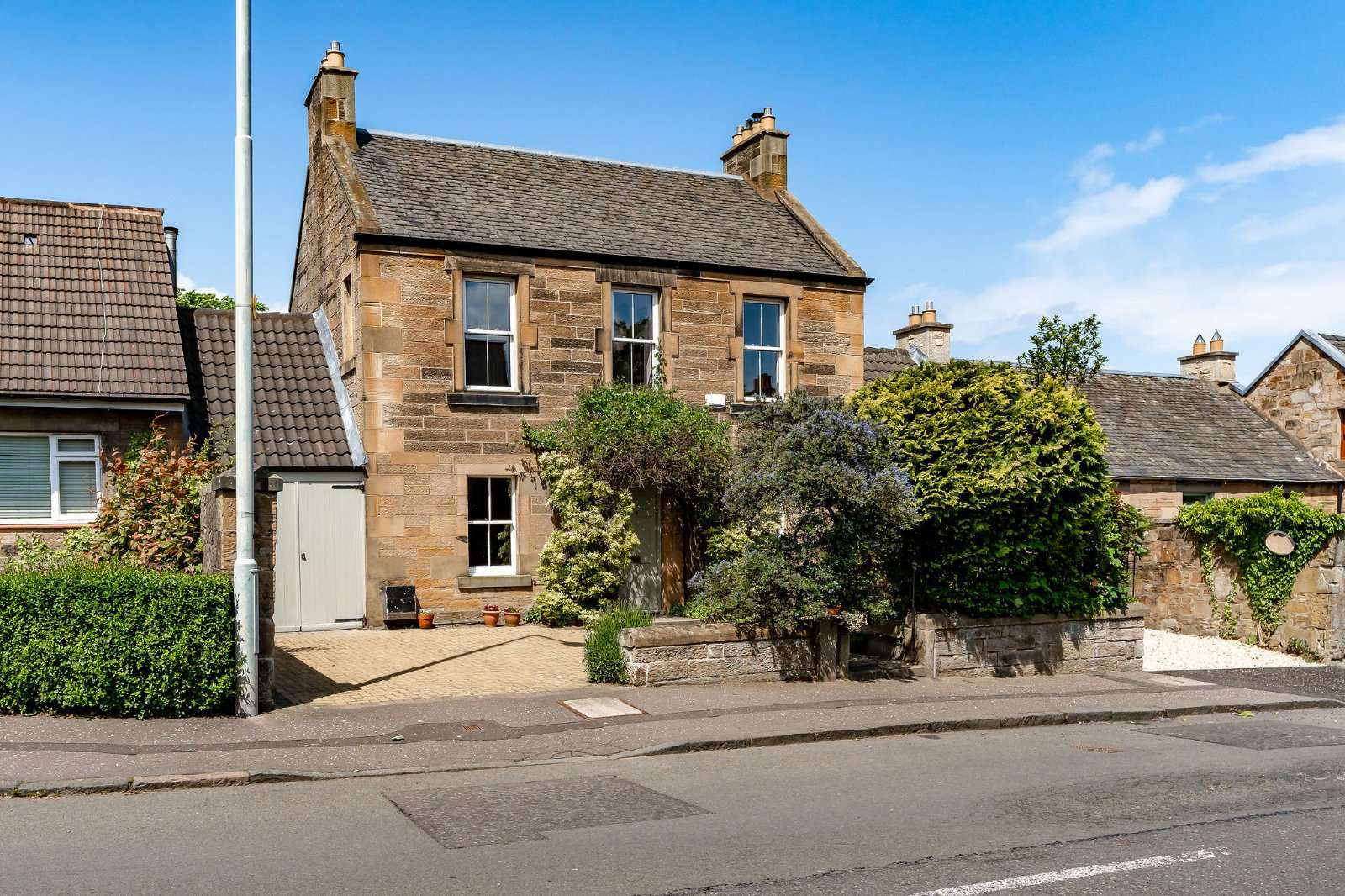 564 Lanark Road, Juniper Green, United Kingdom, EH14 5EL Property for