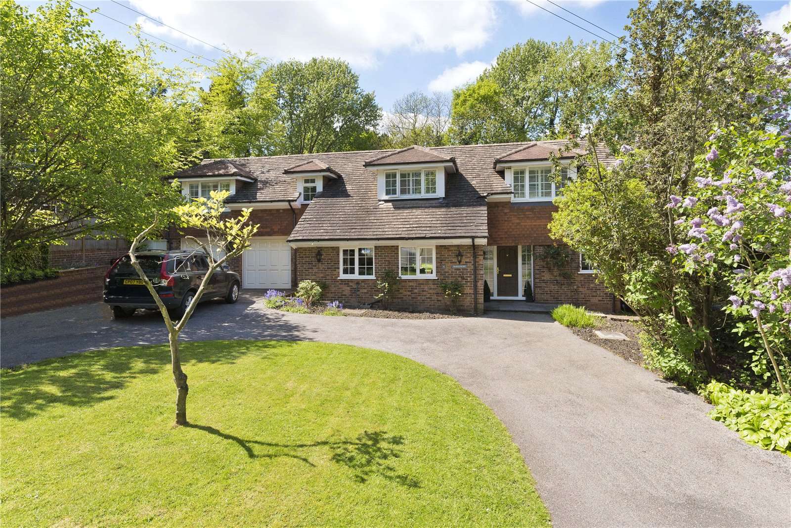 Savills Vincent Close, Esher, Surrey, KT10 8AW Property for sale