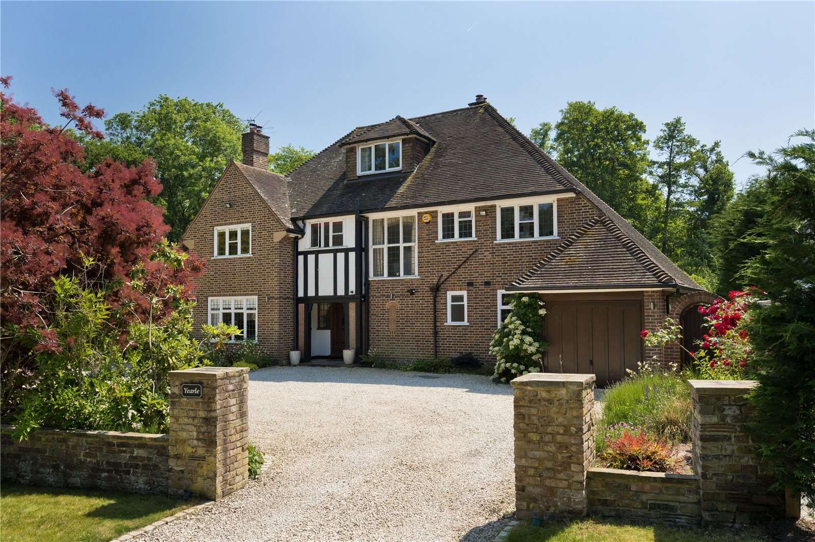 Meadway, Esher, Surrey, KT10 9HG Property for sale Savills