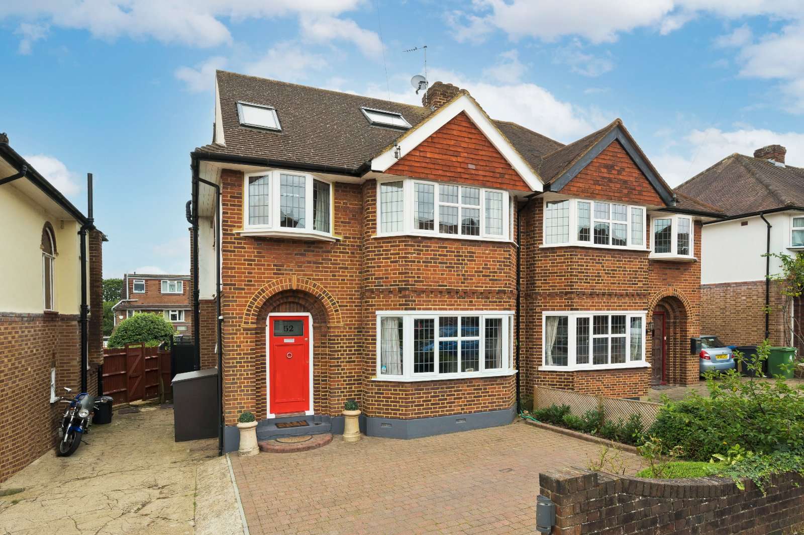 Savills Pembroke Avenue, Surbiton, Surrey, KT5 8HW Property for sale