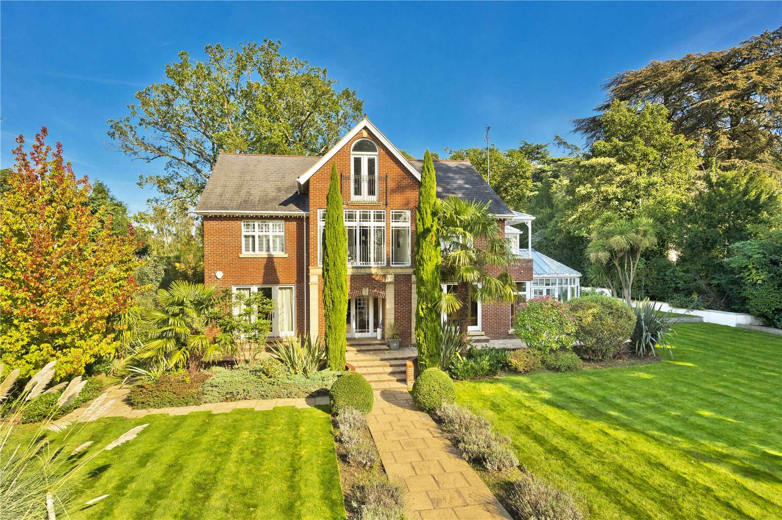 St. Marys Road, Long Ditton, Surbiton, Surrey, KT6 5HB 財產 待售 第一太平戴維斯