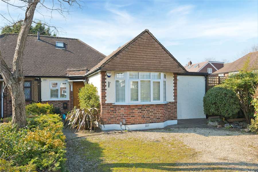 Greenwood Close, Thames Ditton, Surrey, KT7 0BG Property for sale