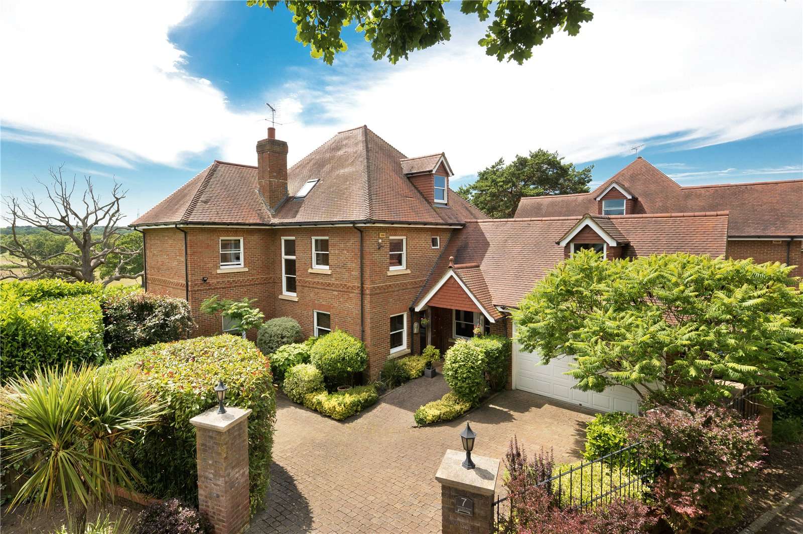 Beaconsfield Gardens, Claygate, Esher, Surrey, KT10 0PX Property for