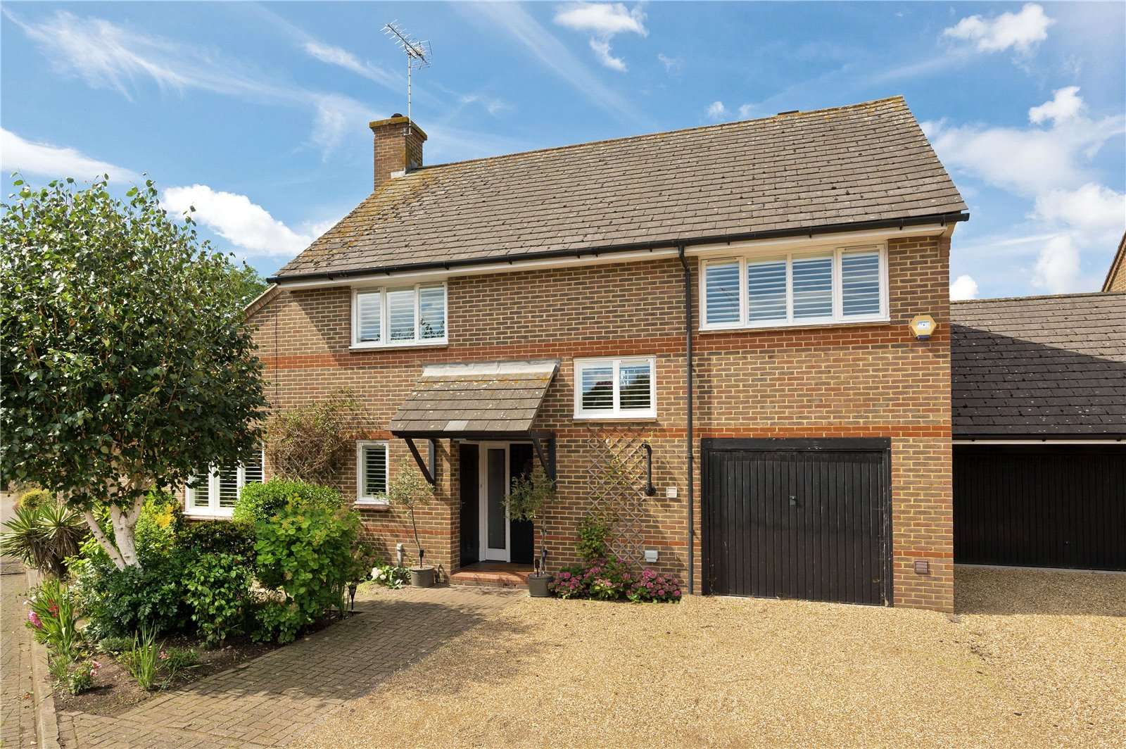 Brisson Close, Esher, Surrey, KT10 8JZ