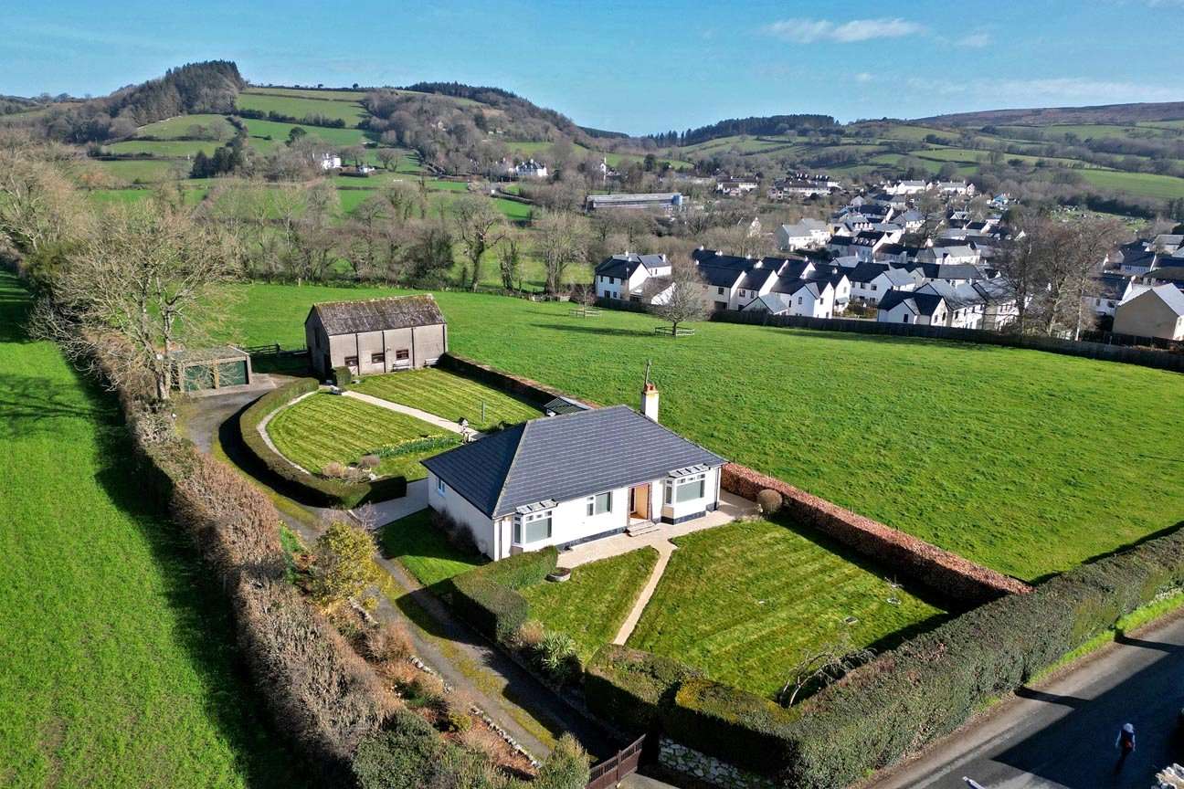 Court Street, Moretonhampstead, Newton Abbot, Devon, TQ13 8LG