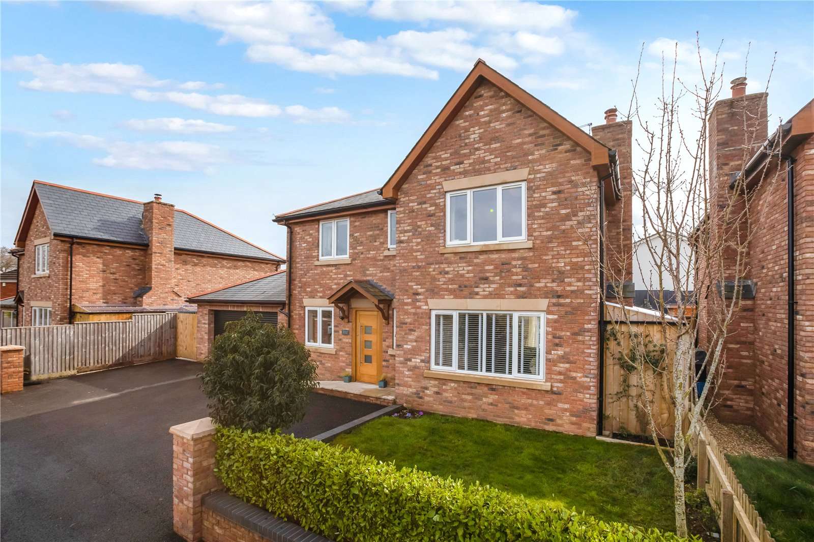 Savills Pound Wall, Broadclyst, Exeter, EX5 3EB Bất động sản để bán