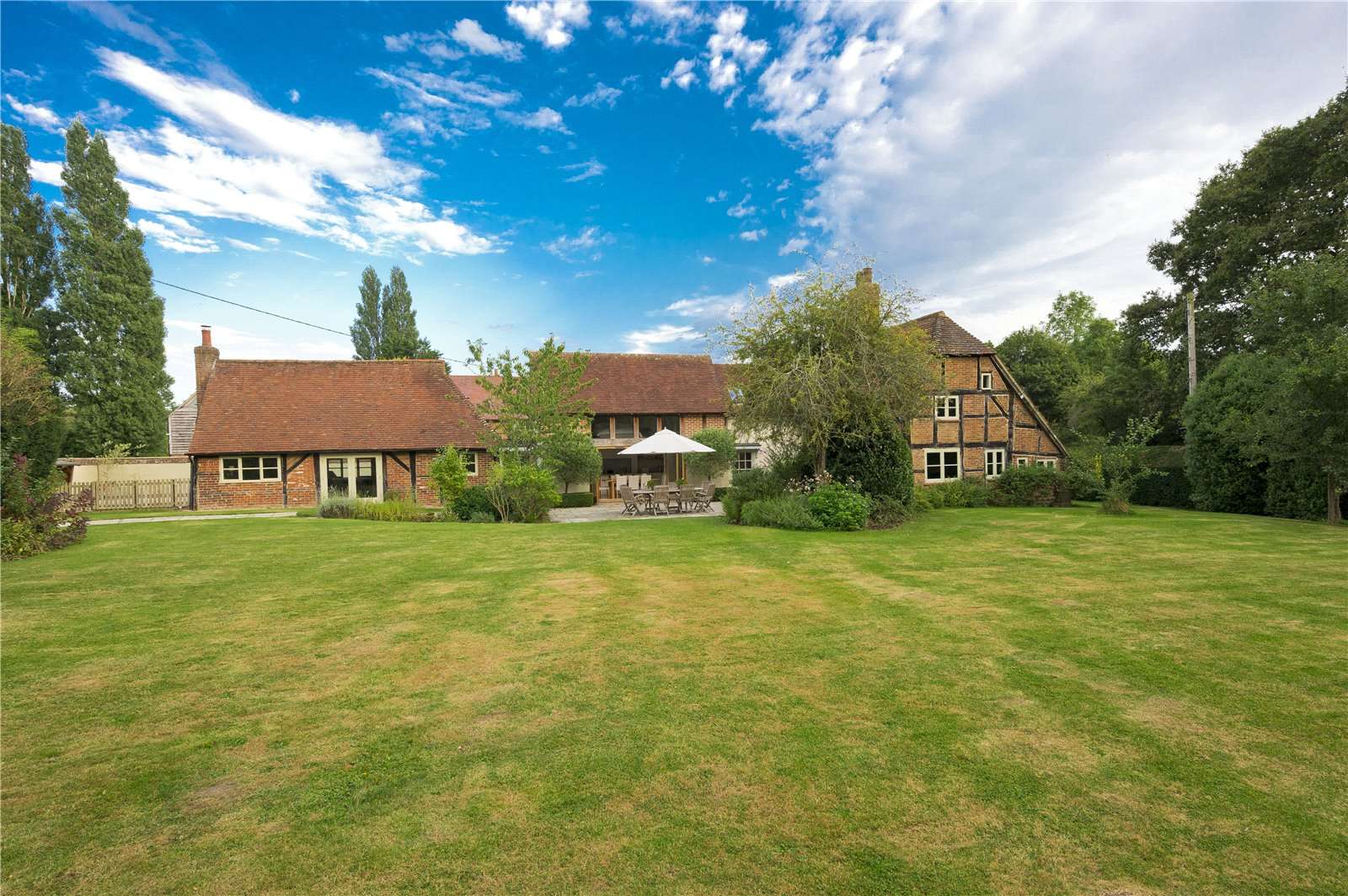 Poland Lane, Odiham, Hook, Hampshire, RG29 1JL Property to rent Savills