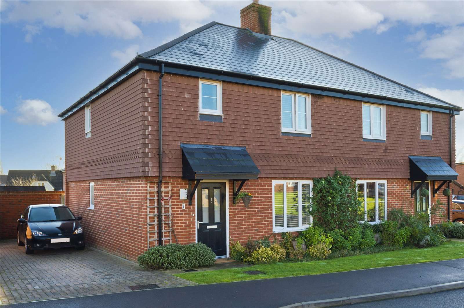 Somerset Fields, Bentley, Farnham, Surrey, GU10 5BF 財產 待租 第一太平戴維斯