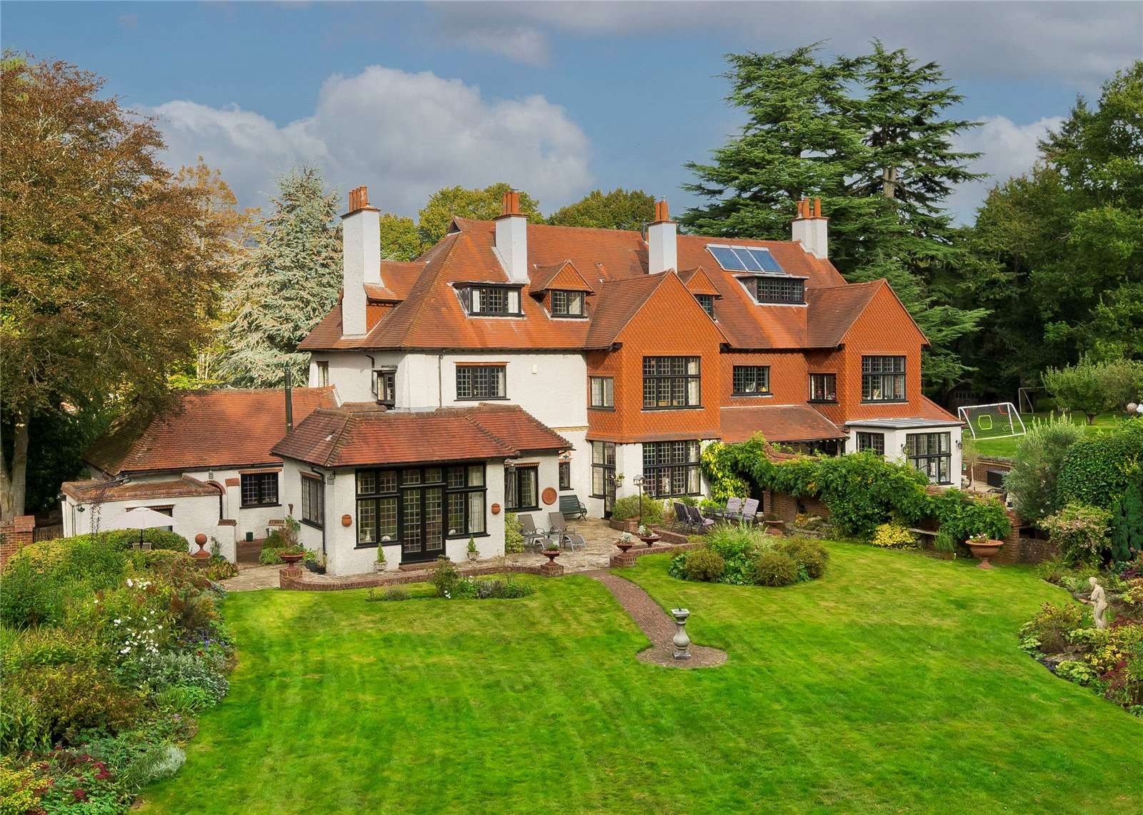 Tilford Road, Farnham, Surrey, GU9 8DS Property for sale Savills