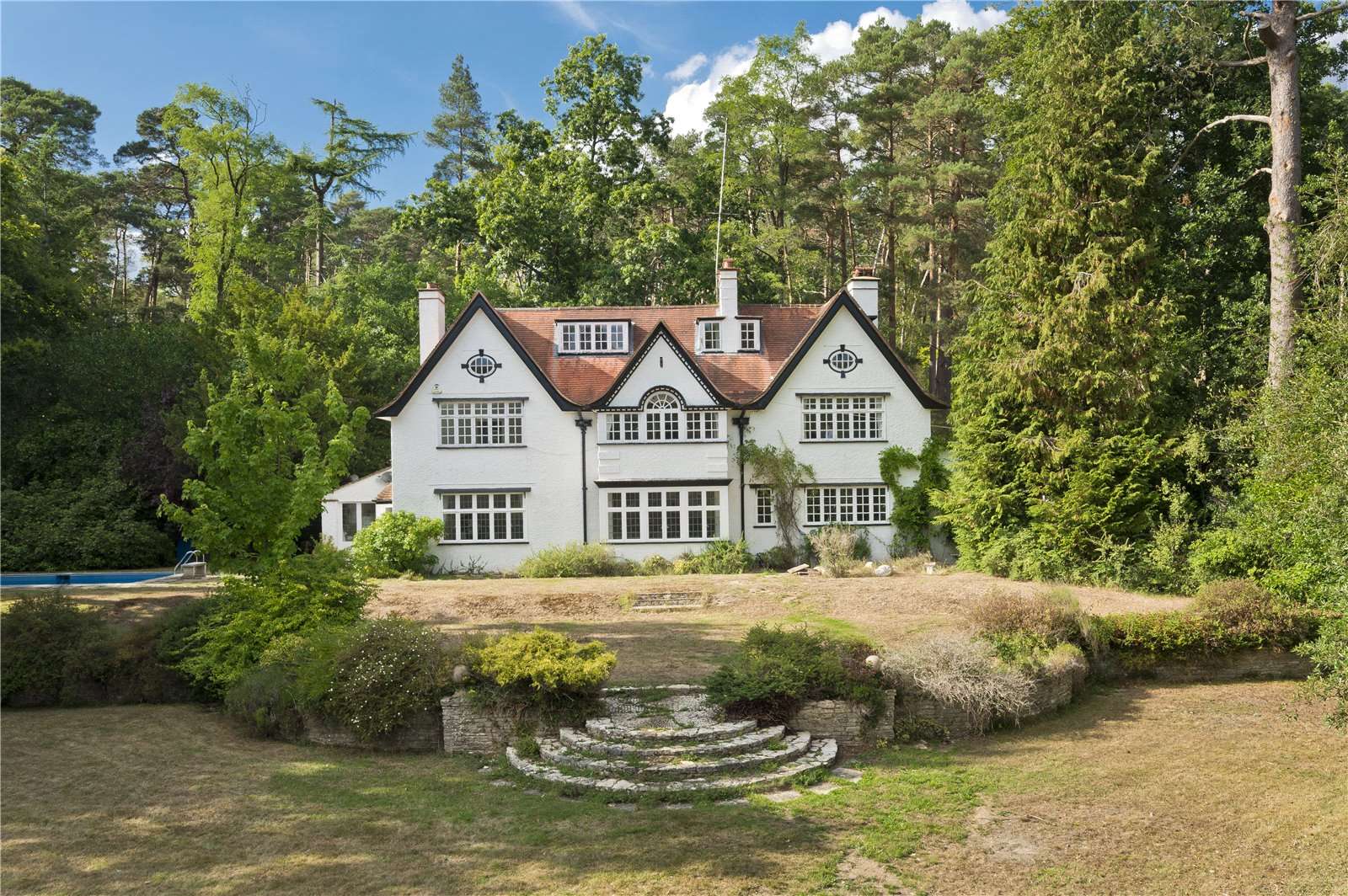 Frensham Vale, Lower Bourne, Farnham, Surrey, GU10 3HT Property for sale Savills
