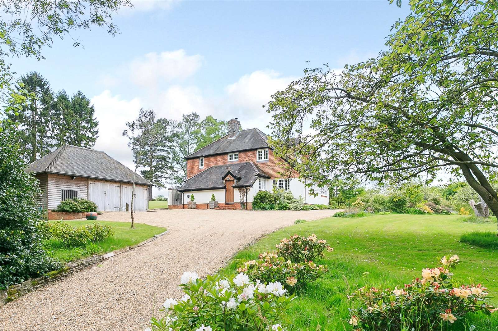 Green Cross Lane, Churt, Farnham, Surrey, GU10 2NE Property for sale