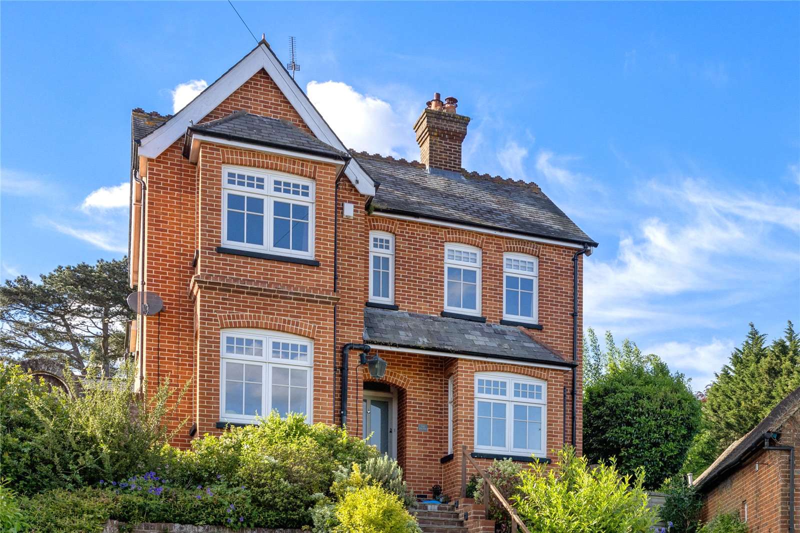Shortfield Common Road, Frensham, Farnham, Surrey, GU10 3DE Property for sale Savills