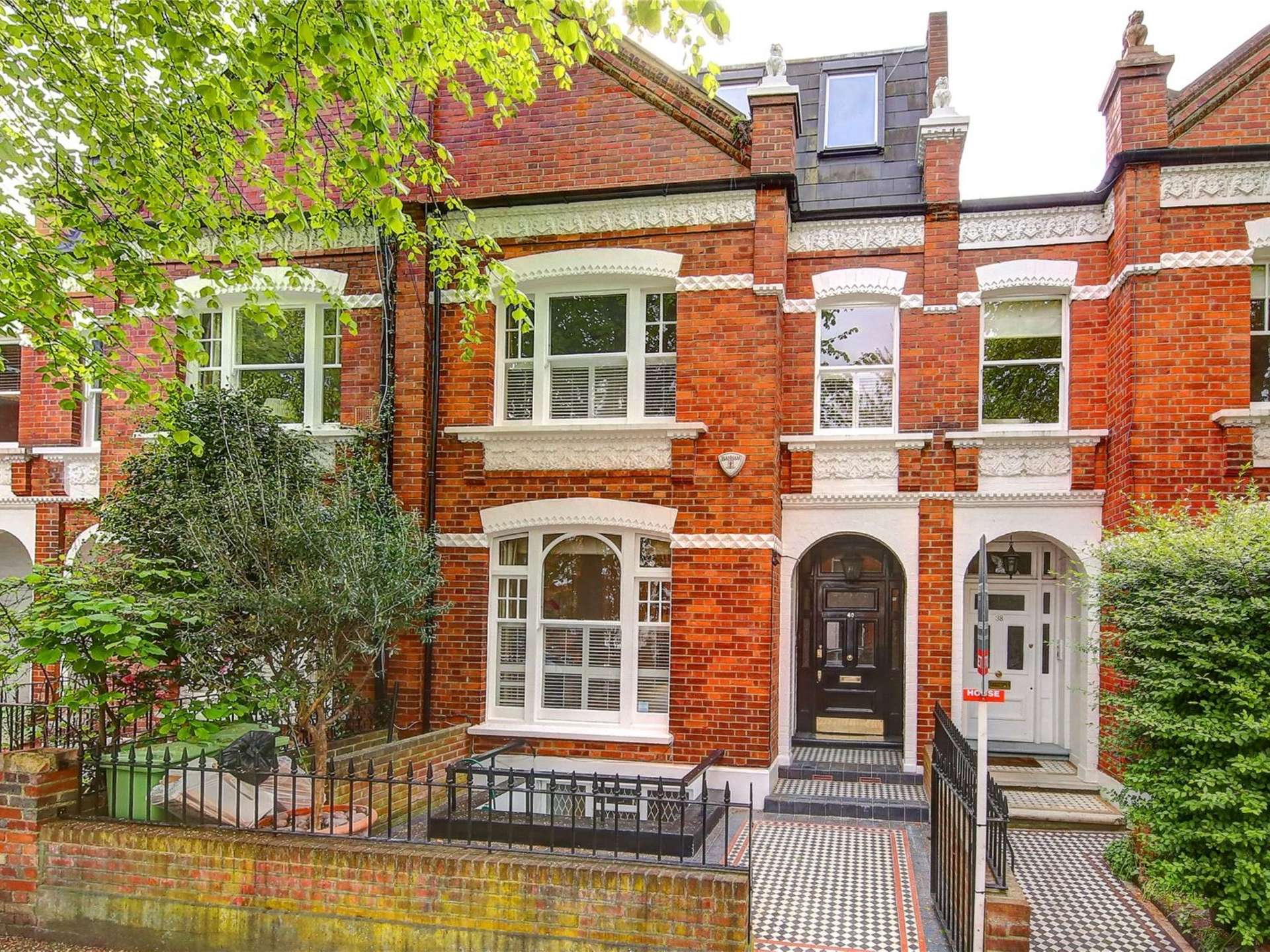 Property to rent in Sands End, London Savills