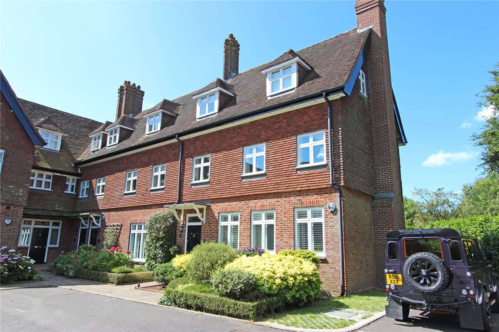 Savills The Manor House, Eyhurst Park, Tadworth, Surrey, KT20 6JR