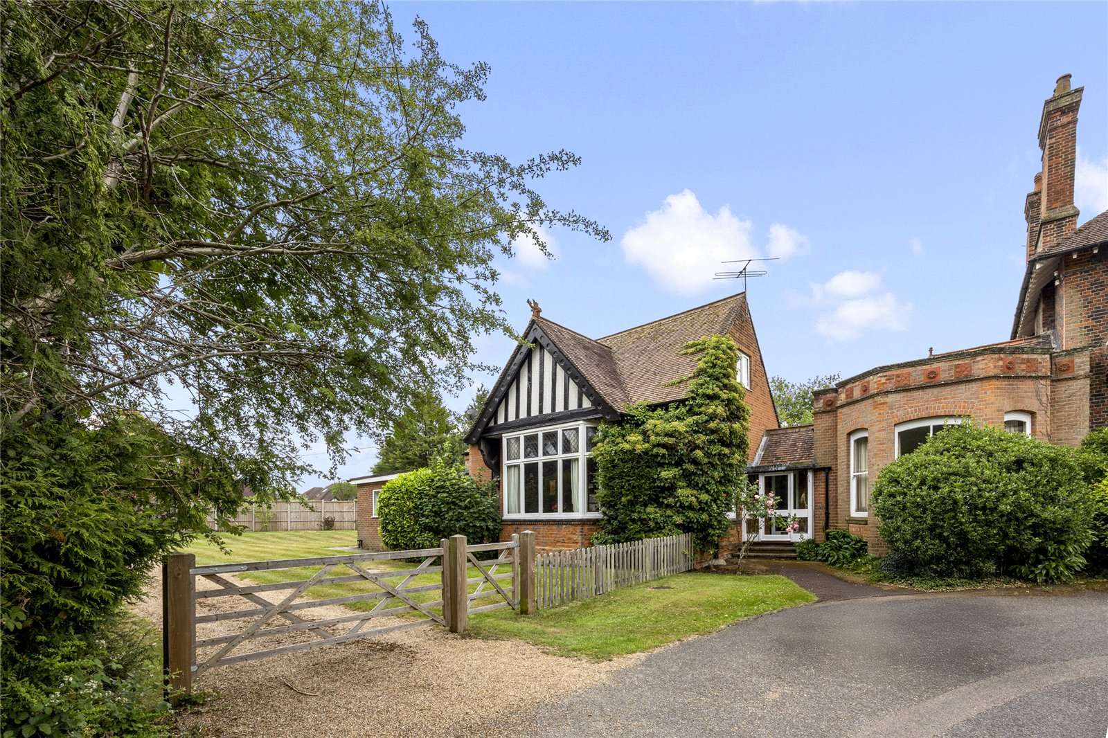 House for Sale in Reigate, UK