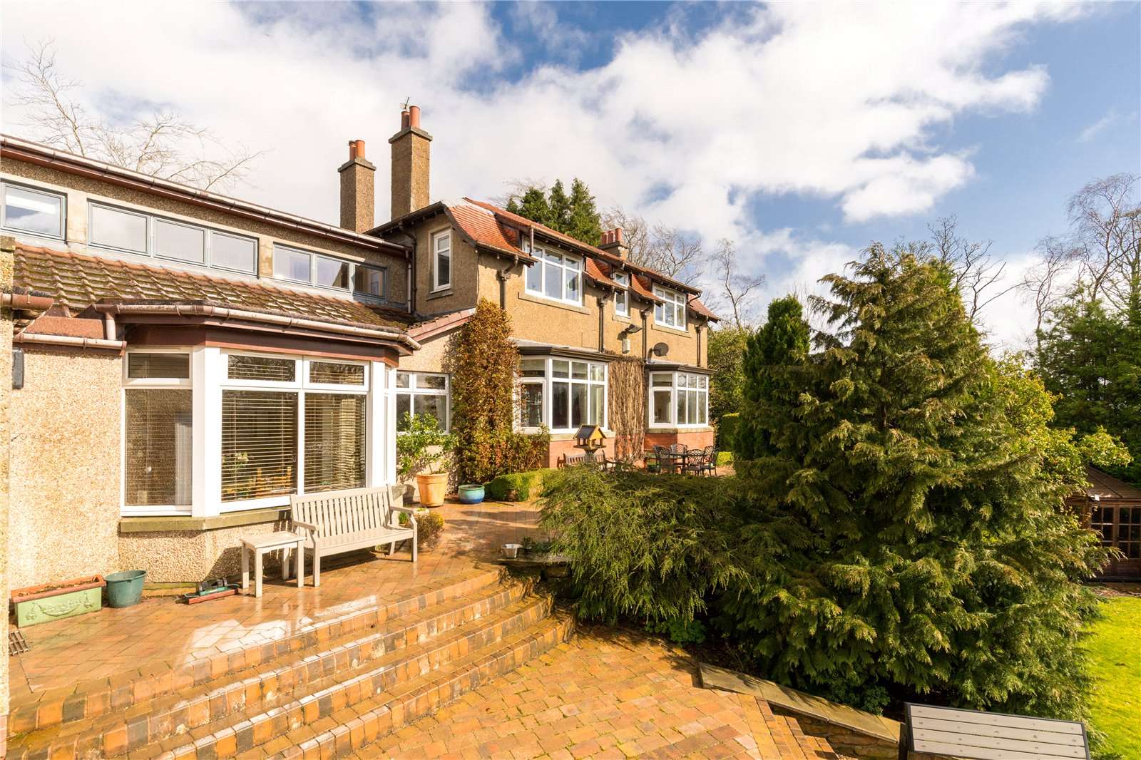 Yett Holm, Woodhall Road, Braidwood, Carluke, ML8 5NF Property for