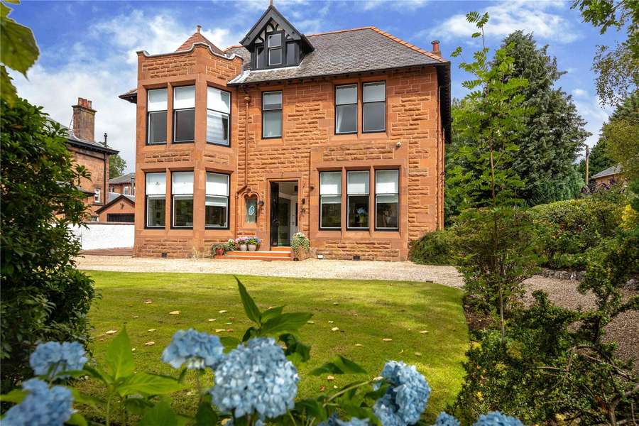 Savills Monreith Road Glasgow G43 2nz Property For Sale