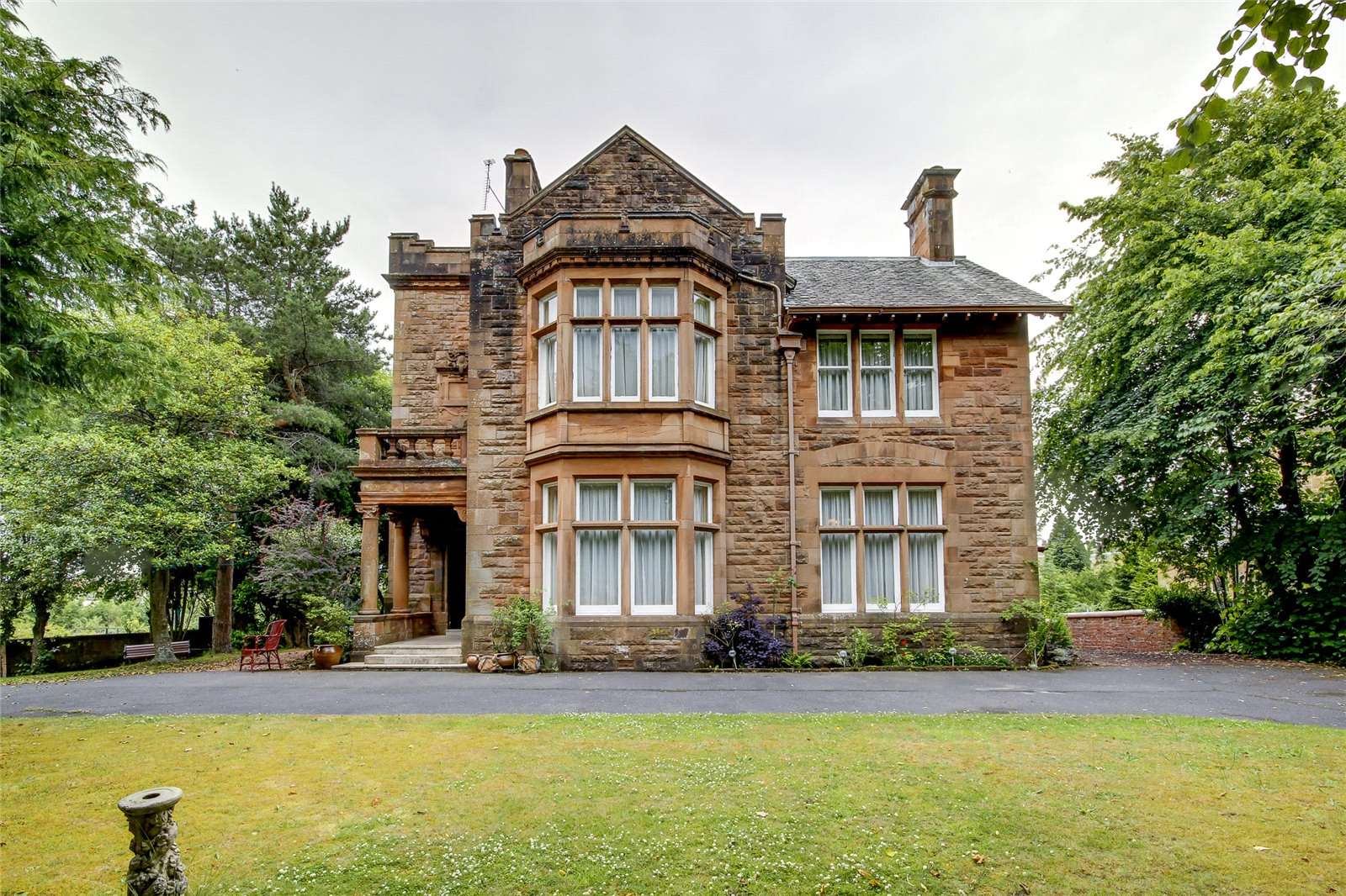 Langside Drive, Glasgow, G43 2QX Vlastnictví na prodej Savills