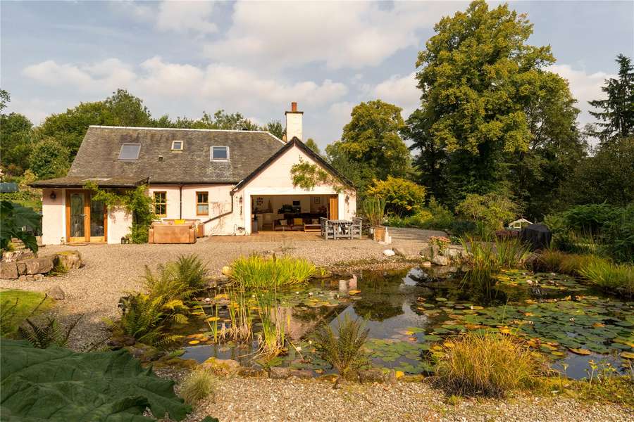 Bridgend & Dreamcatcher Cabins, Station Road, Gartmore, Stirling, FK8