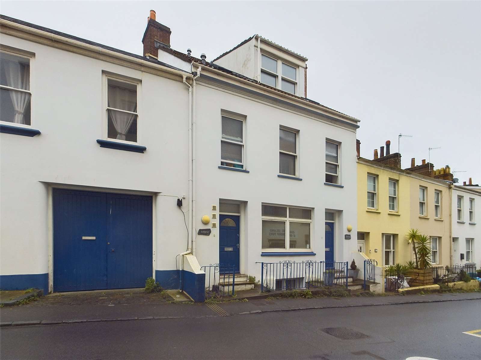 Flats to rent in Guernsey, Channel Islands Savills