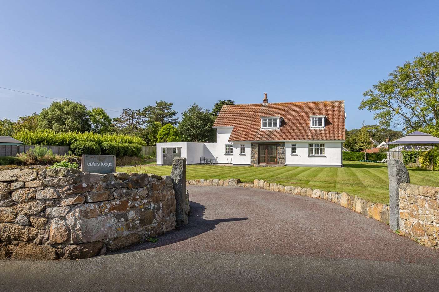 Calais Lodge, Calais Road, St Martin, Guernsey, GY46AP Property for sale Savills