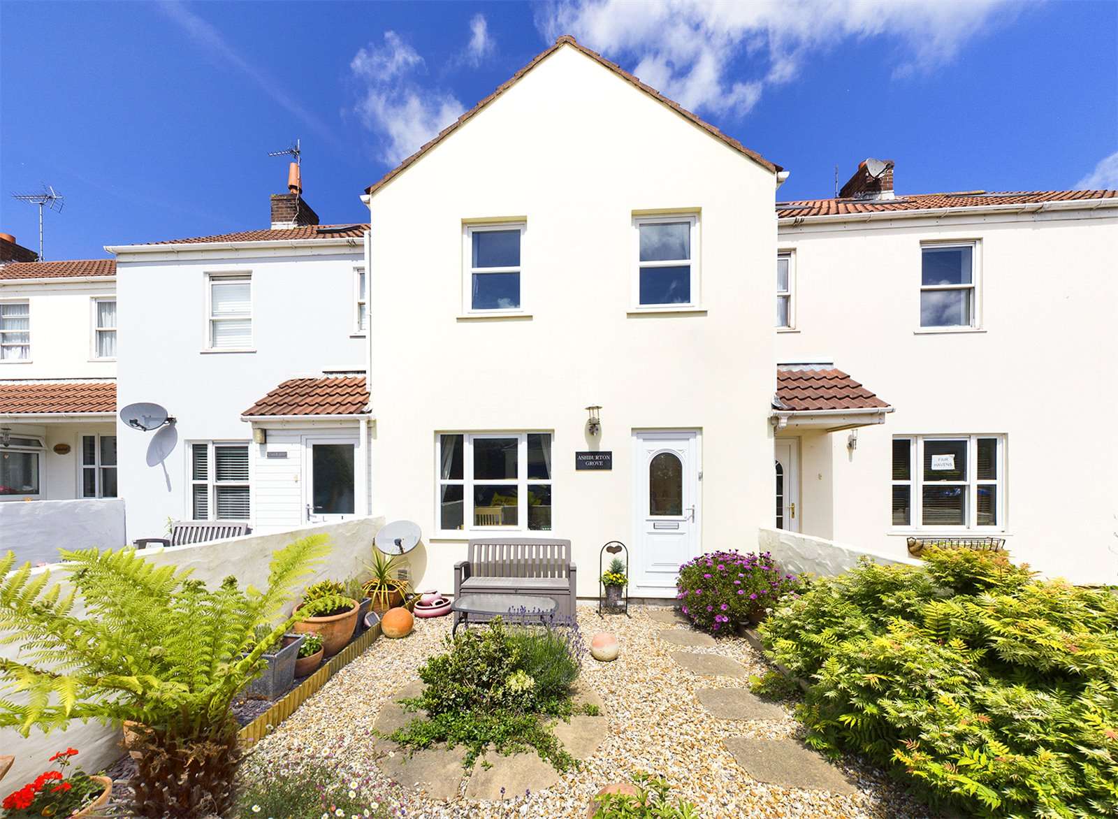 Ashburton Grove, Ashes Farm, Petit Bouet, St Peter Port, GY1 2BX