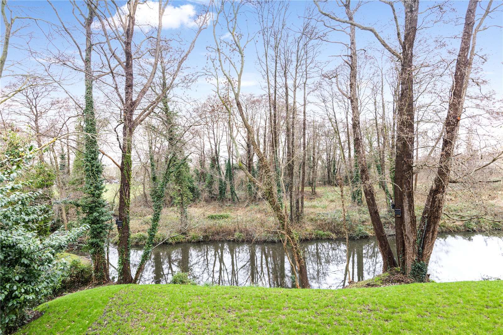 Riverside Gardens, 814 Oatlands Drive, Weybridge, Surrey, KT13 9JL