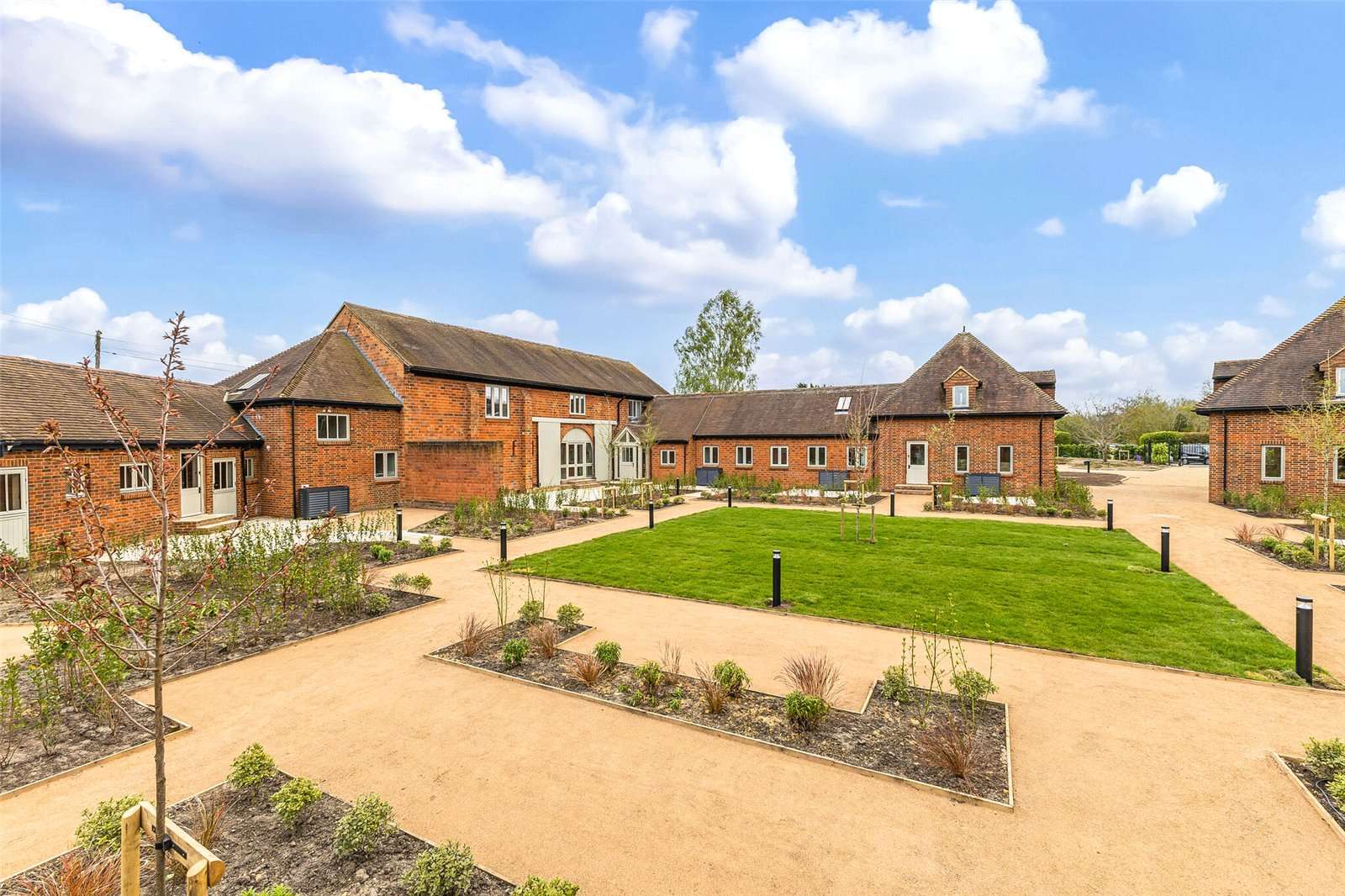 the-courtyard-wisley-woking-surrey-gu23-6ql-new-homes-new