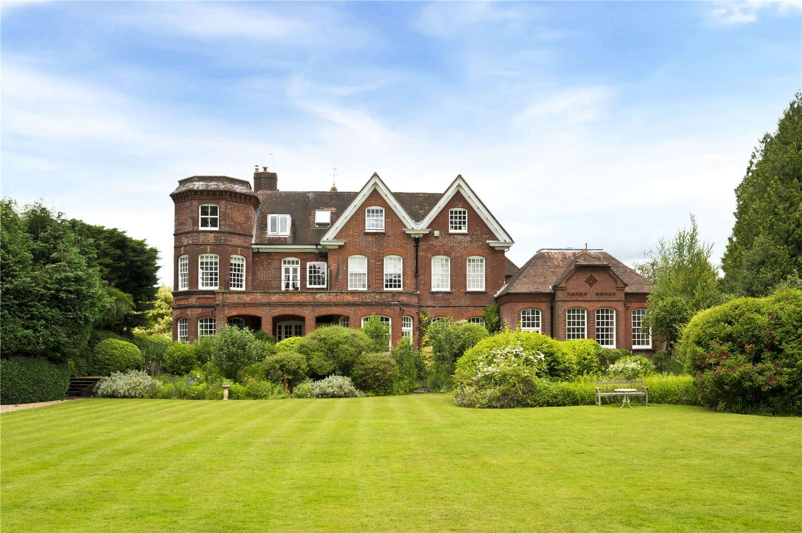 Summersbury Hall, Summersbury Drive, Shalford, Guildford, GU4 8JJ Property to rent Savills