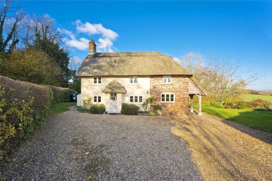 Woodside Lane, Farringdon, Alton, Hampshire, GU34 3EX Property to