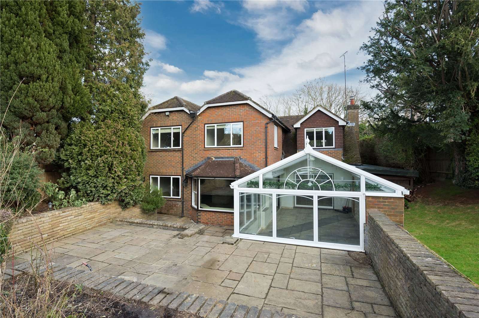 Rydes Hill Road, Chittys Common, Guildford, Surrey, GU2 9UQ Property