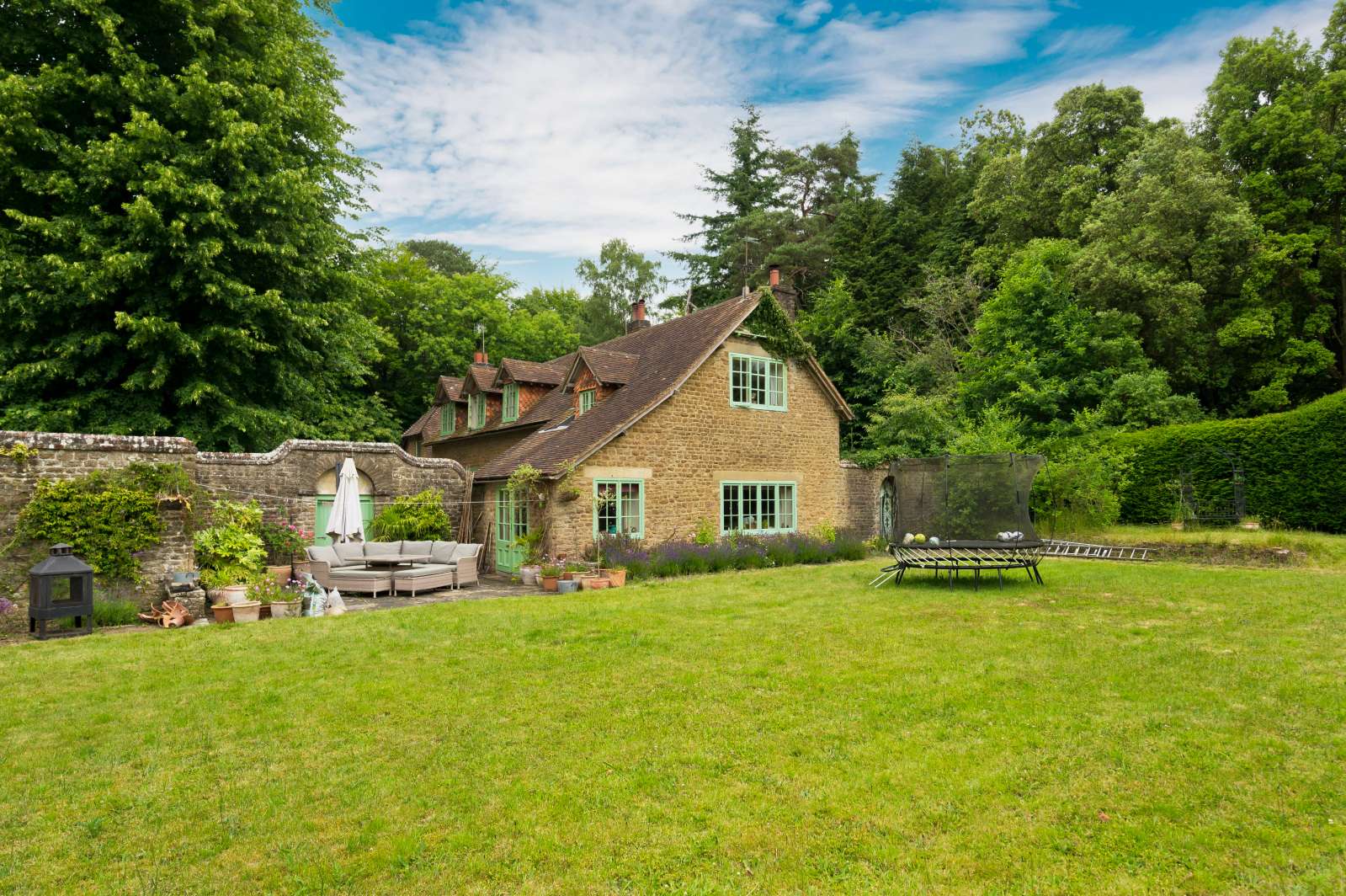 Munstead Heath Road, Godalming, Surrey, GU8 4AR Property to rent