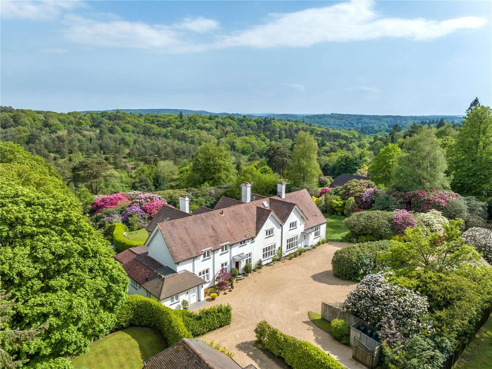 Hindmoor Manor, Hindhead Road, Hindhead, Surrey, GU26 6AX Property