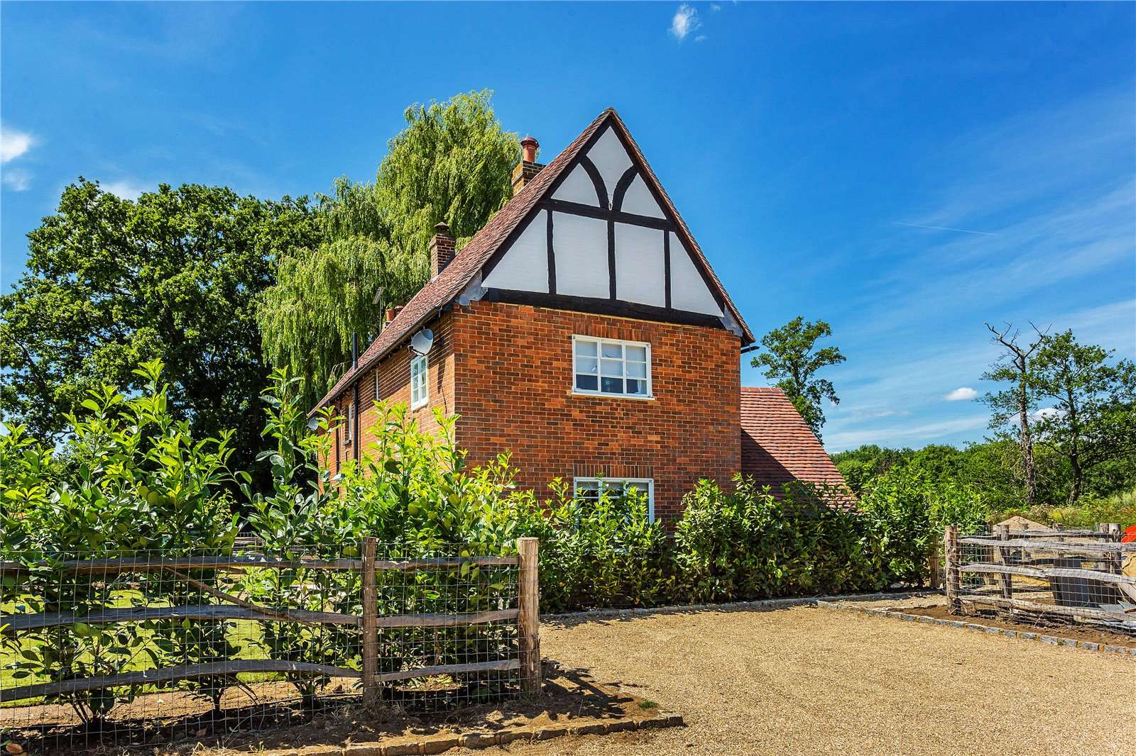Clay Lane, Jacobs Well, Guildford, Surrey, GU4 7NA Property for sale
