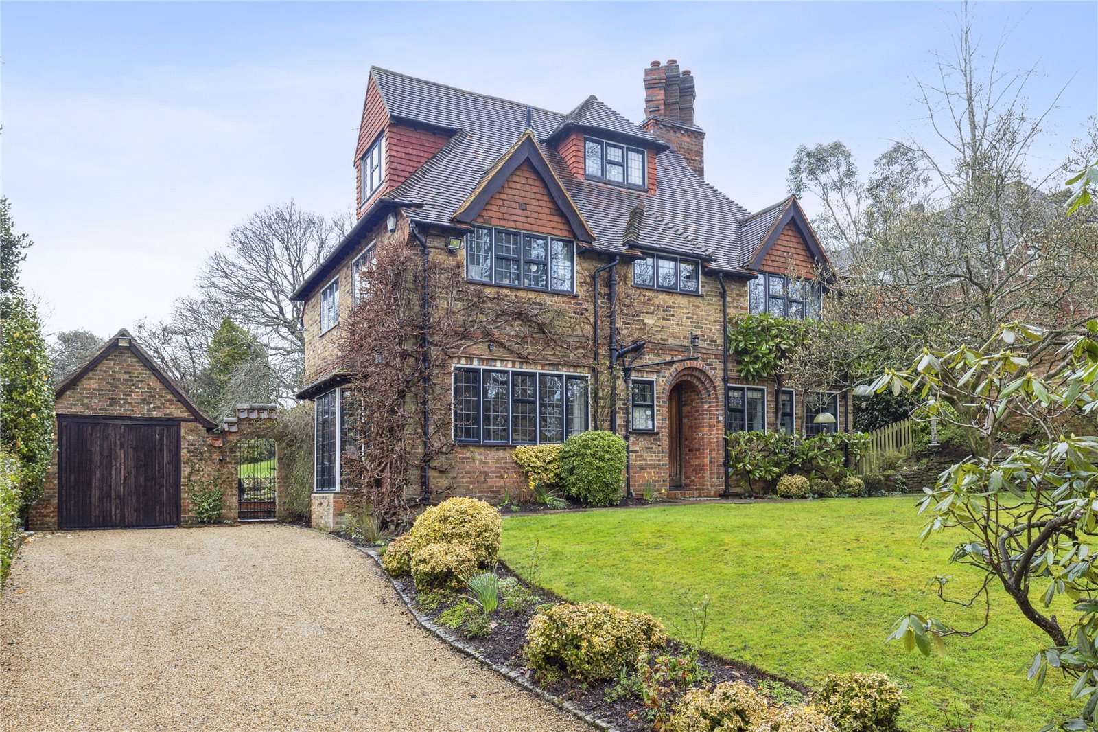 Mellersh Hill Road, Wonersh, Guildford, Surrey, GU5 0QJ Property for