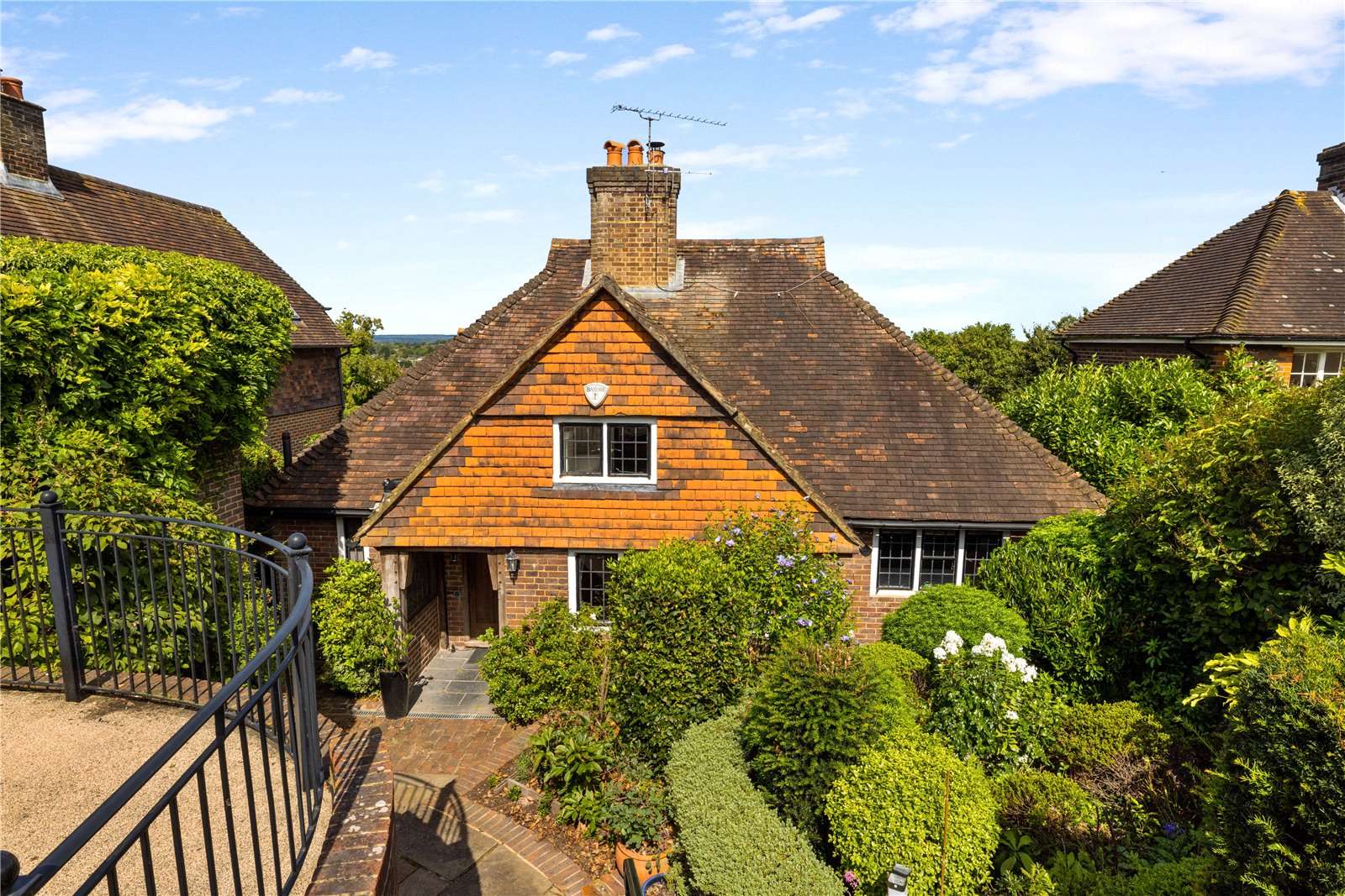 Mountside, Guildford, Surrey, GU2 4JE Property for sale Savills