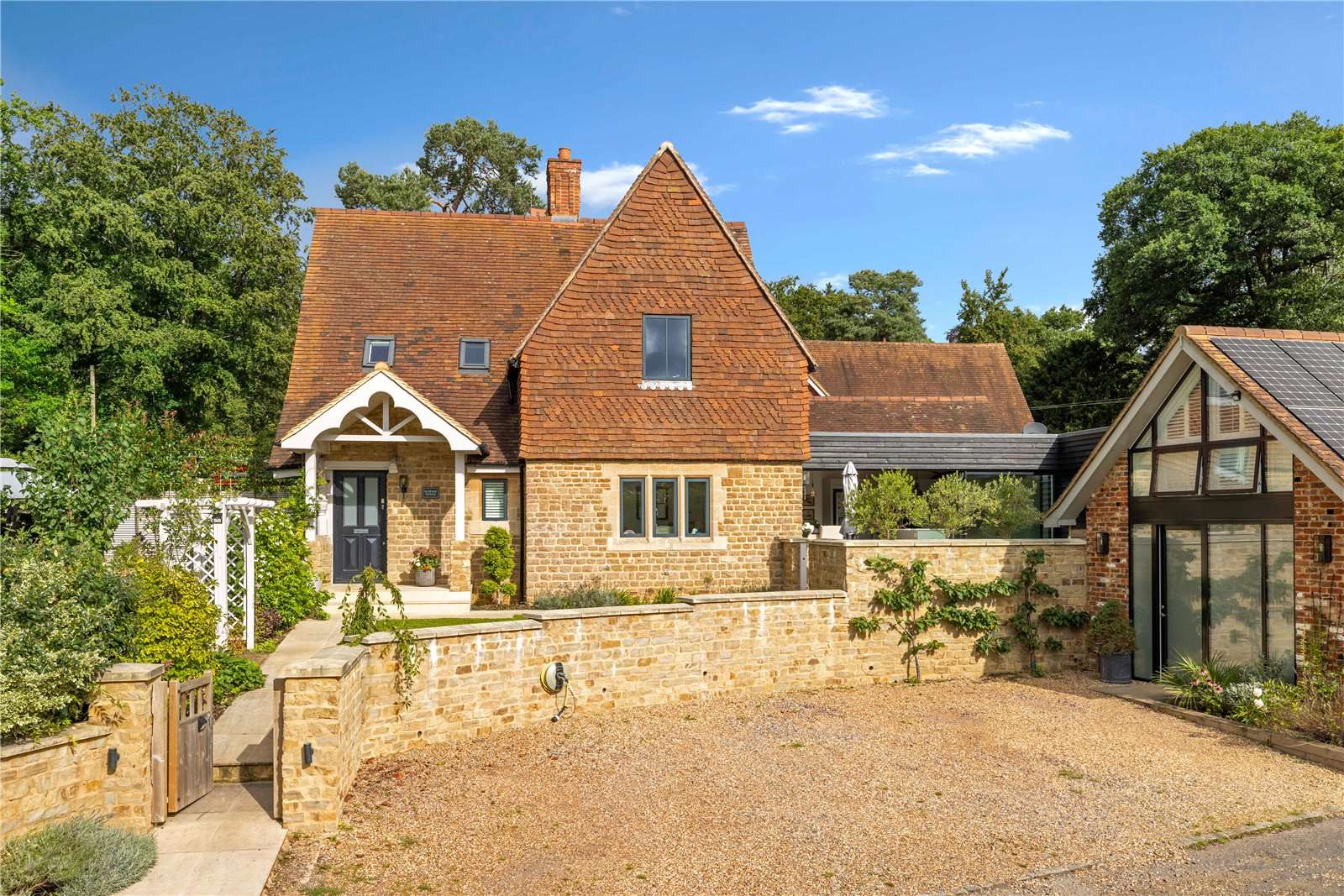 School Lane, Shackleford, Godalming, Surrey, GU8 6AZ Property for sale Savills