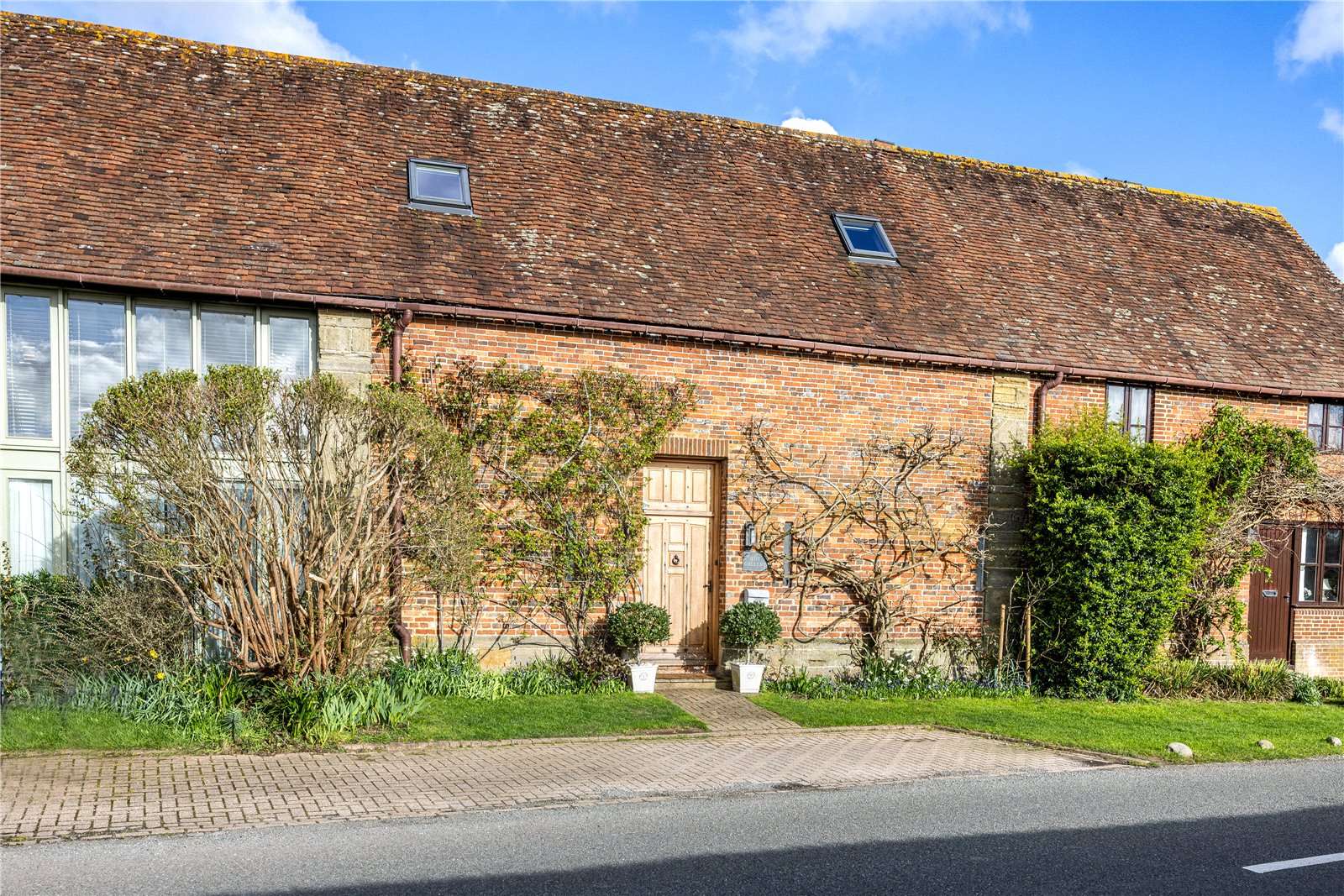 Shillinglee, Chiddingfold, Godalming, West Sussex, GU8 4SY Property