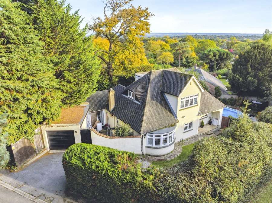Mount Road, Hook Heath, Woking, Surrey, GU22 0PY Property for sale Savills