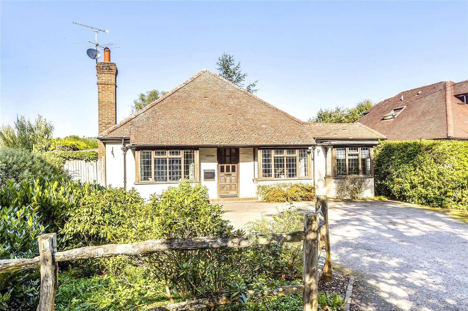 Mill Lane, Dunsfold, Godalming, Surrey, GU8 4LD | Property for sale | Savills