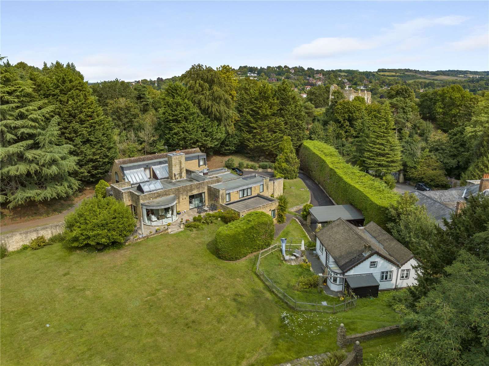 Old Portsmouth Road, Artington, Guildford, Surrey, GU3 1LJ Property