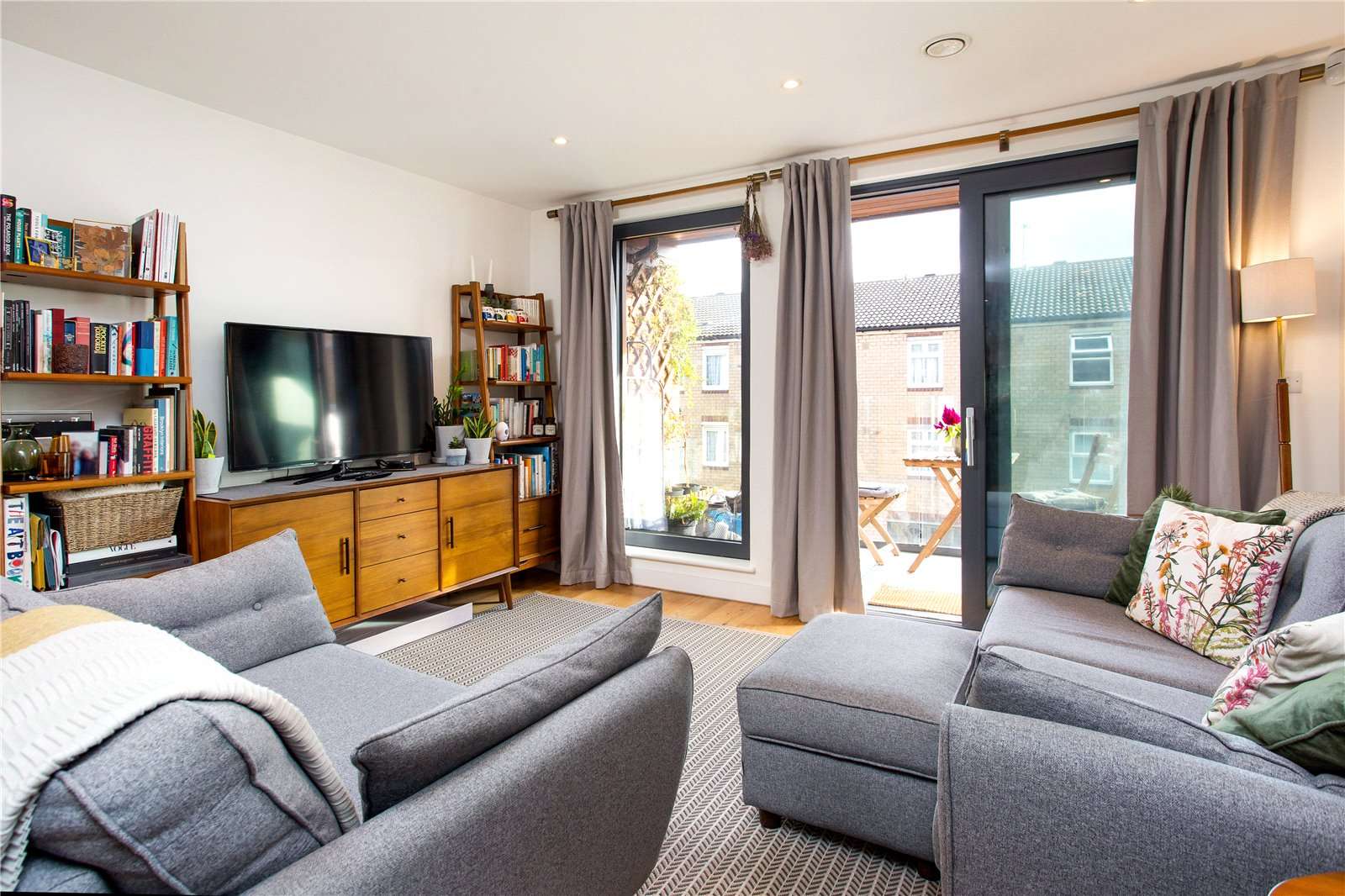 Dalston Lane, London, E8 3AH Bất động sản để bán Savills