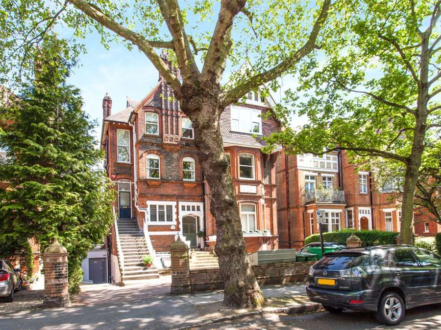 Savills Strathray Gardens Belsize Park London Nw3 4pa